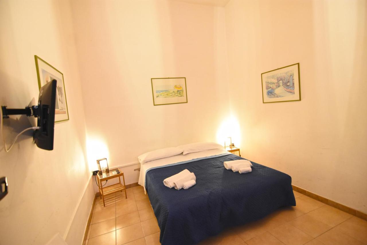 Iside Apartment เนเปิลส์ ภายนอก รูปภาพ