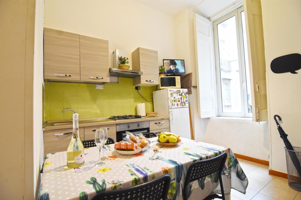 Iside Apartment เนเปิลส์ ภายนอก รูปภาพ