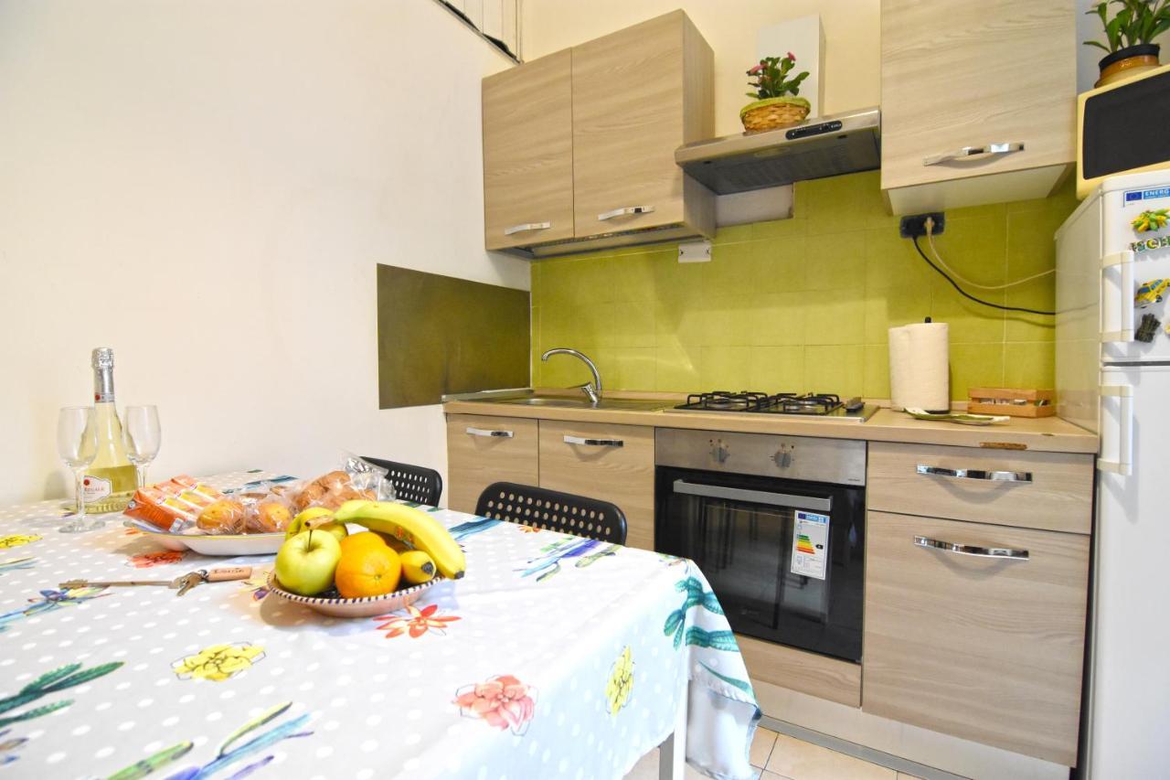 Iside Apartment เนเปิลส์ ภายนอก รูปภาพ