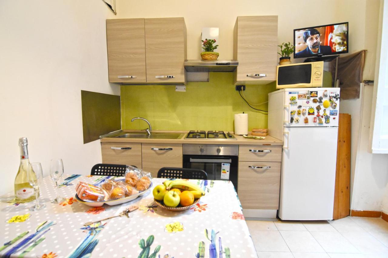 Iside Apartment เนเปิลส์ ภายนอก รูปภาพ
