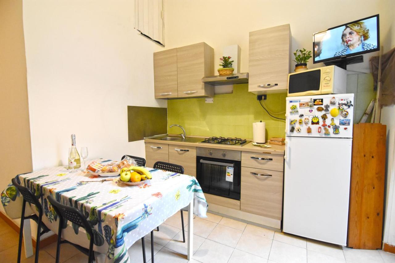 Iside Apartment เนเปิลส์ ภายนอก รูปภาพ